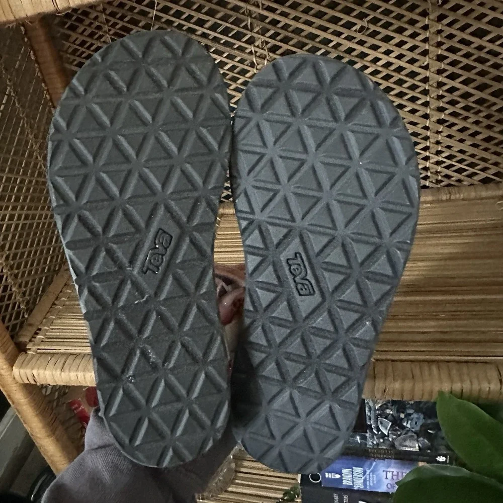 Teva Girls Tie Dye Strappy Sandals 5‎